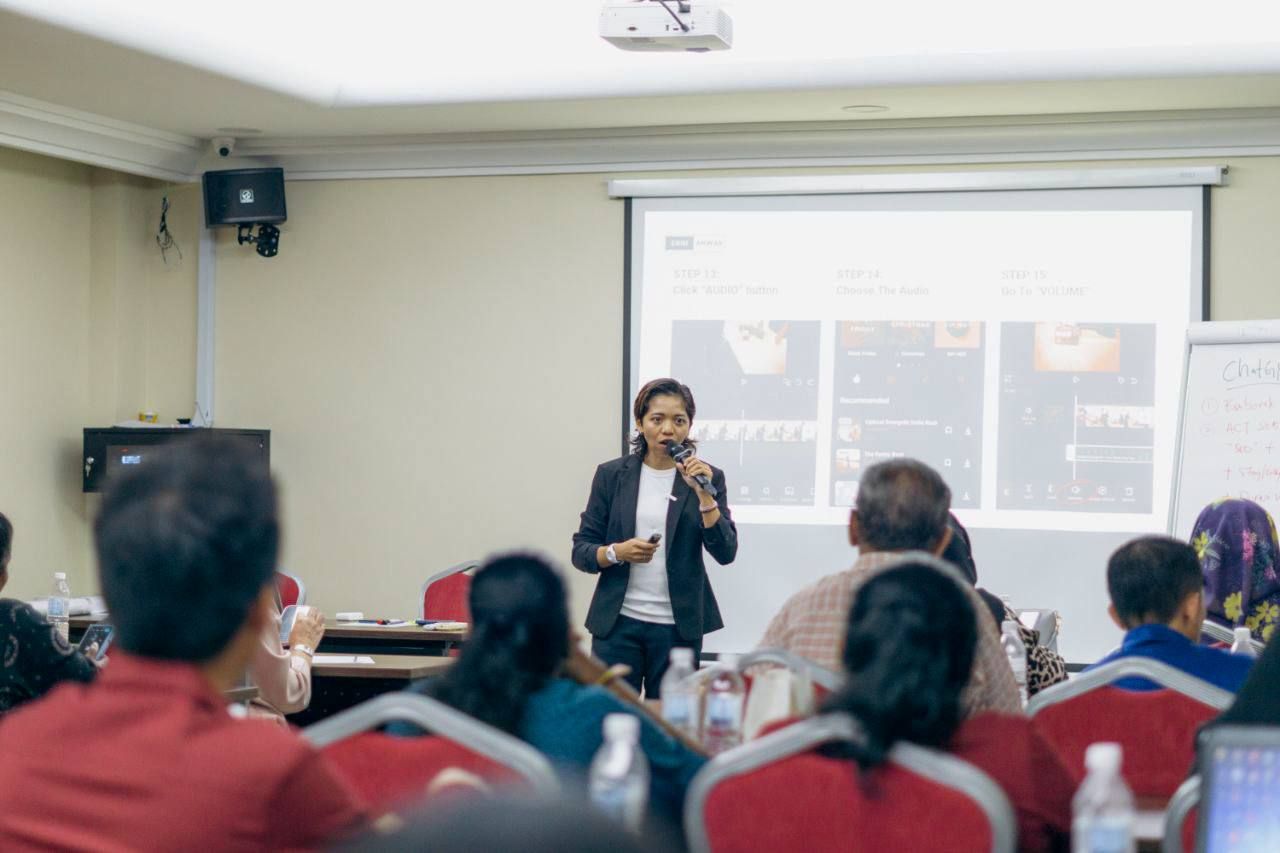 Strategic partnership meeting between organisations